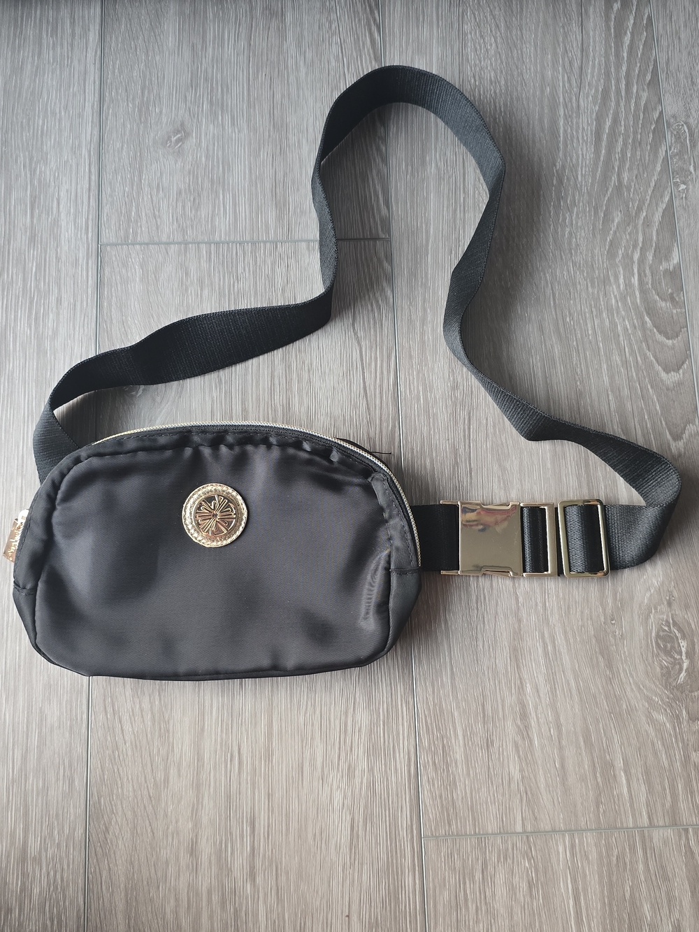 Lilly Pulitzer Belt Bag Black Gold Logo Fanny Pack Crossbody Sling Adjustable